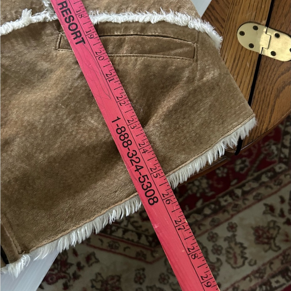 Vintage Tan and Shearling Leather Jacket - Picture 14 of 16